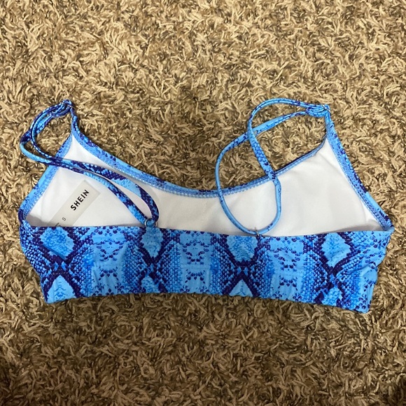 snake print bikini top - Picture 2 of 2